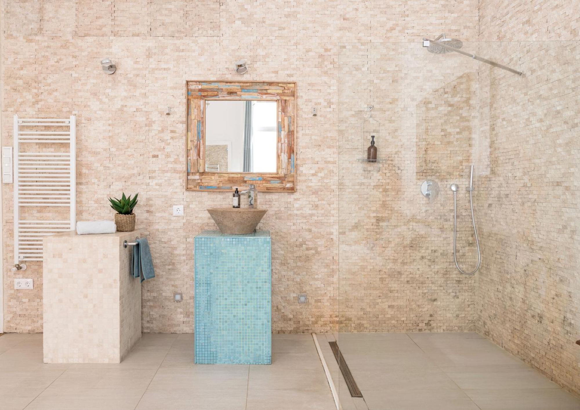 Wellness Retreat With Sauna & Jacuzzi - 1 Min To Opera Budapest Eksteriør billede