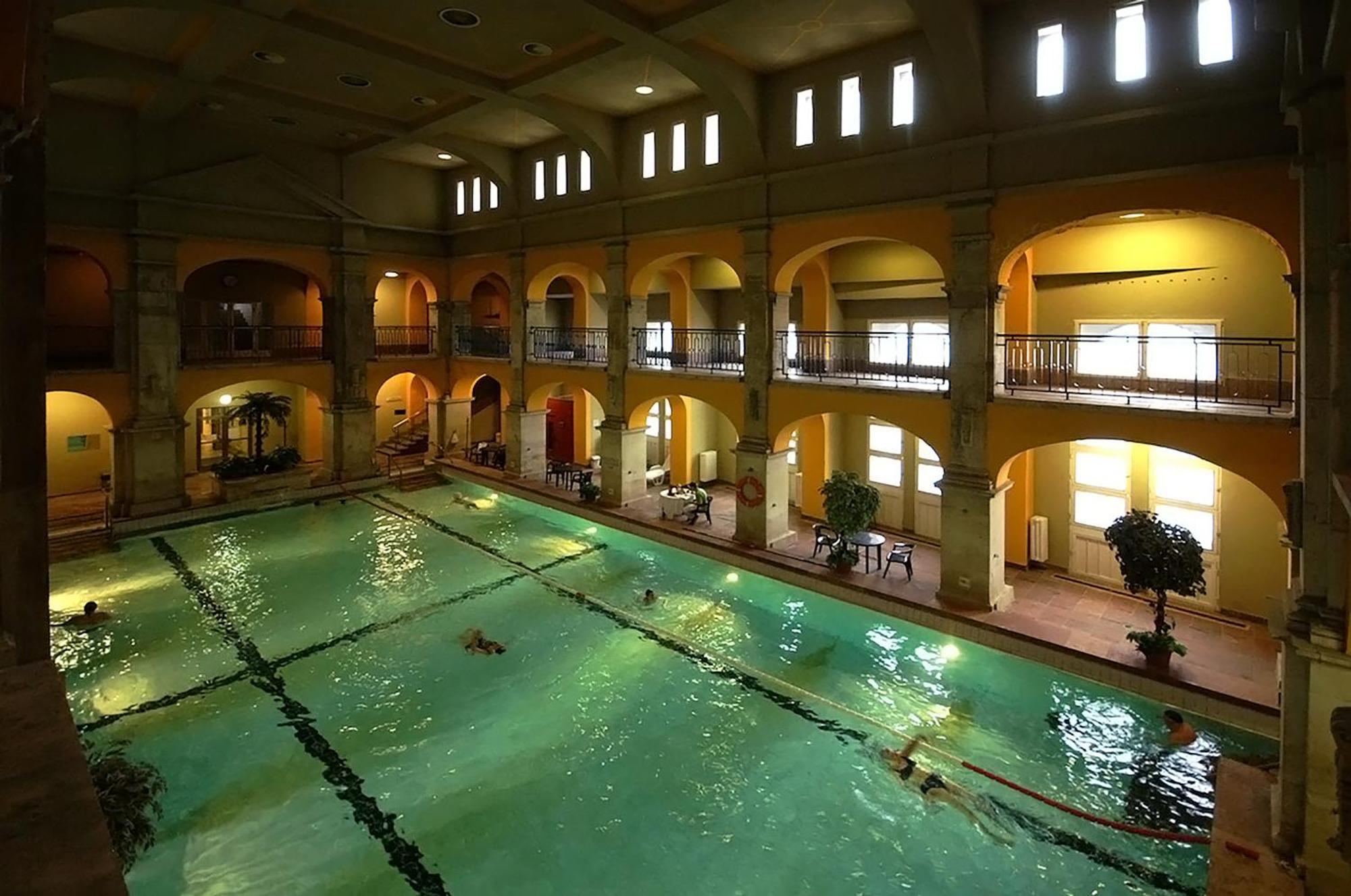Wellness Retreat With Sauna & Jacuzzi - 1 Min To Opera Budapest Eksteriør billede